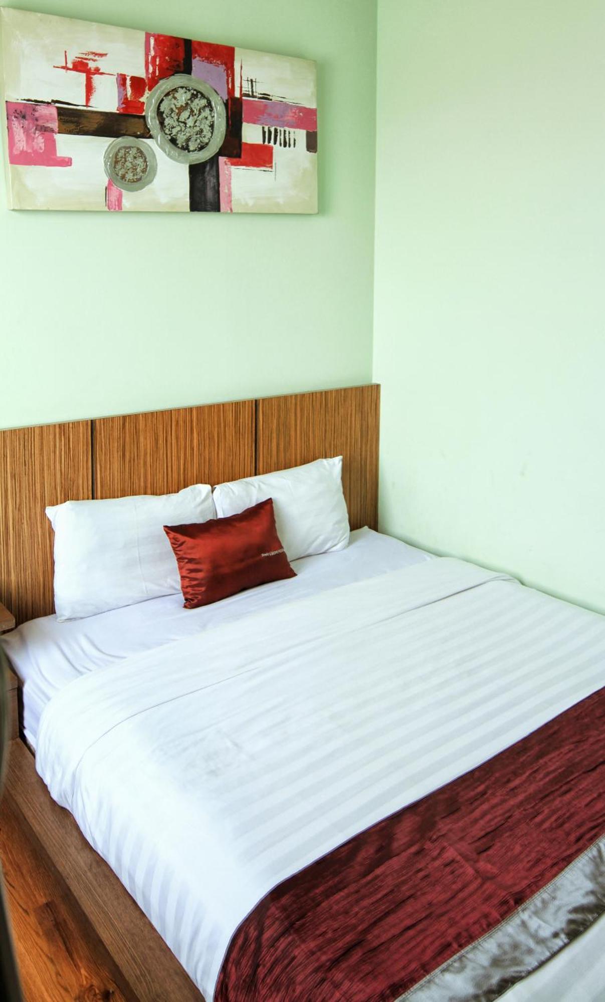 Valore Hotel Cimahi Esterno foto