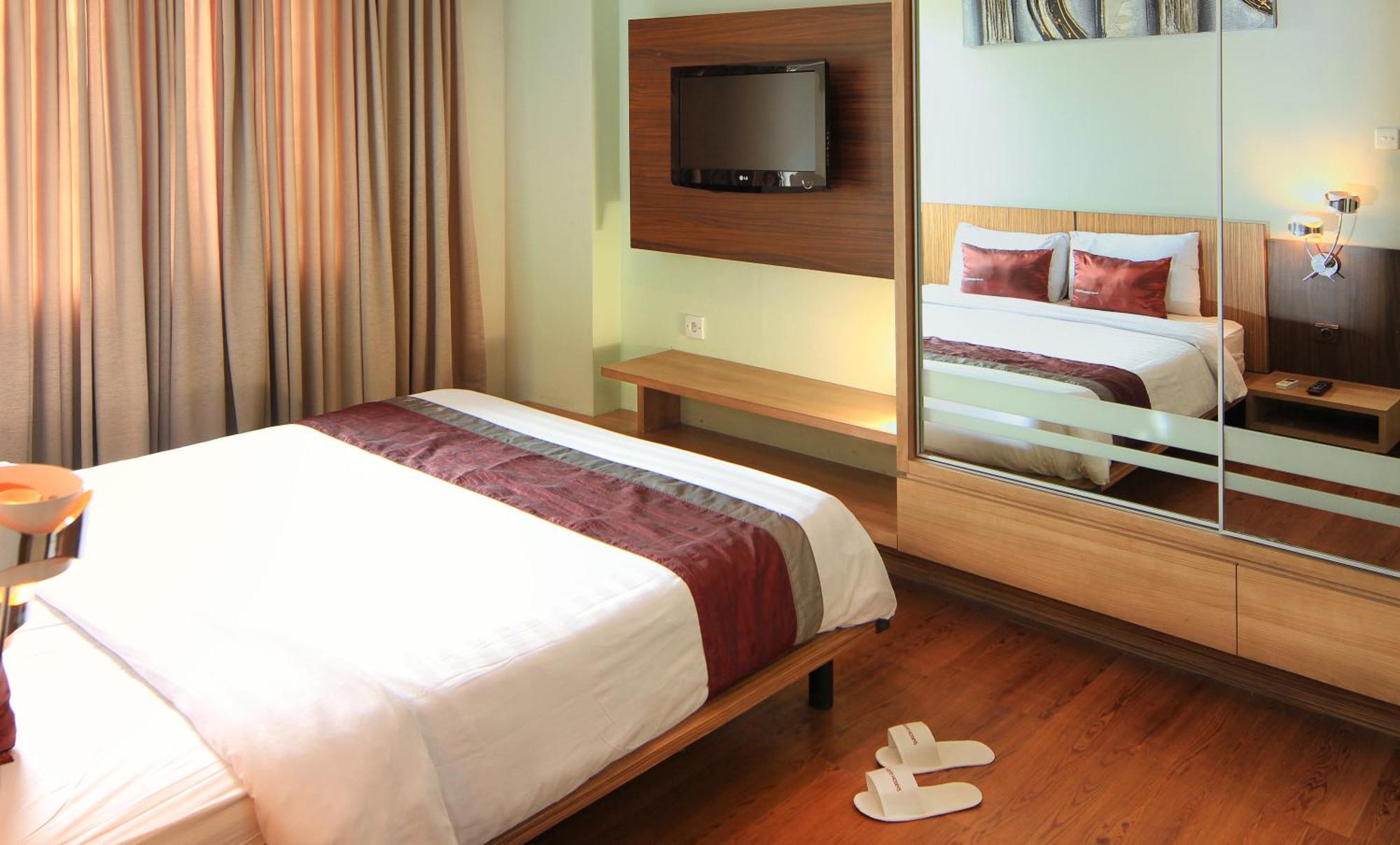 Valore Hotel Cimahi Esterno foto