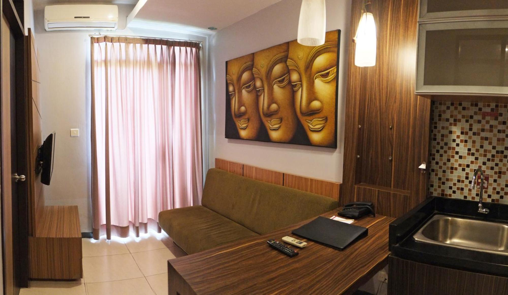 Valore Hotel Cimahi Esterno foto