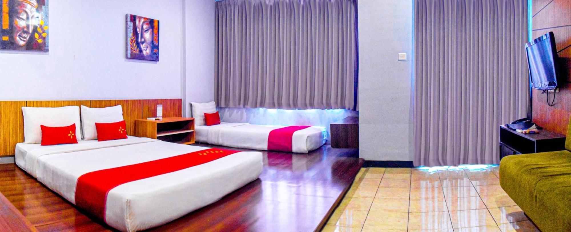 Valore Hotel Cimahi Esterno foto