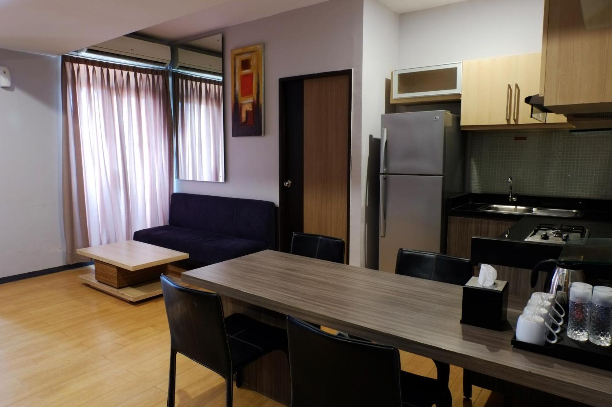 Valore Hotel Cimahi Esterno foto