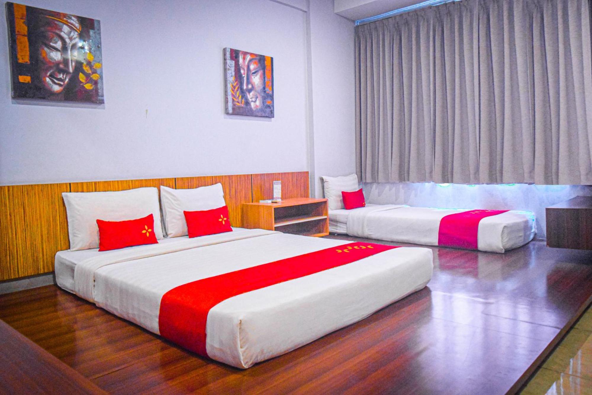 Valore Hotel Cimahi Esterno foto
