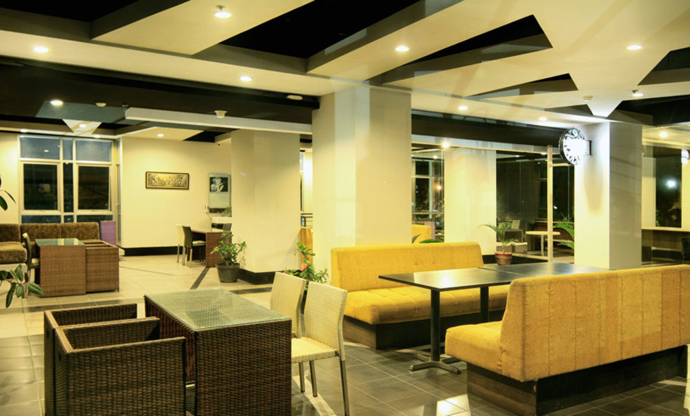 Valore Hotel Cimahi Esterno foto
